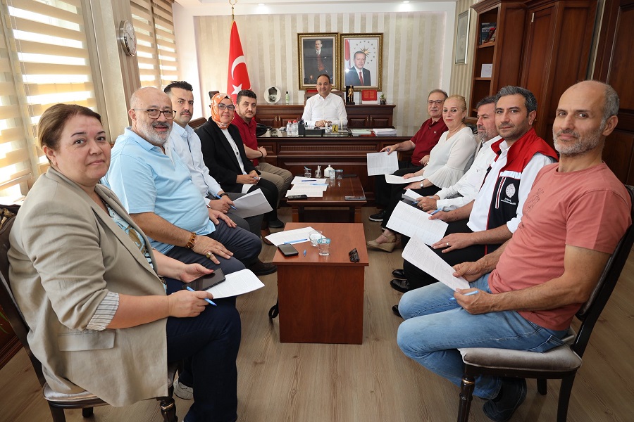 KAYMAKAMIMIZ CEVDET ERTÜRKMEN BAŞKANLIĞINDA SOSYAL YARDIMLAŞMA VE DAYANIŞMA VAKFI MÜTEVELLİ HEYET TOPLANTISI GERÇEKLEŞTİRİLDİ