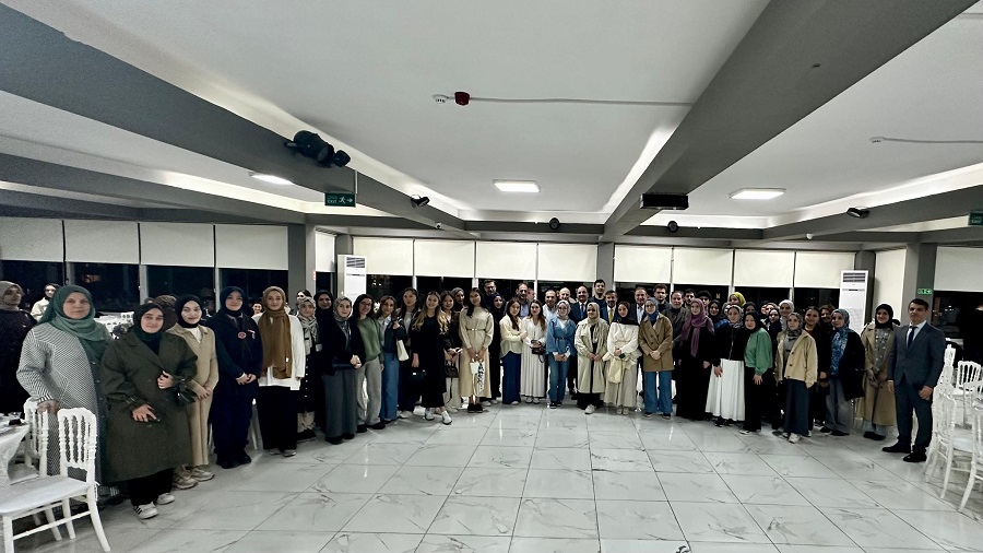 KAYMAKAMIMIZ CEVDET ERTÜRKMEN ŞİŞLİ DİYANET GENÇLİK KOORDİNATÖRLÜĞÜNDE DÜZENLENEN İFTAR DAVETİNE KATILDI