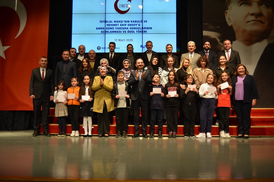 KAYMAKAMIMIZ CEVDET ERTÜRKMEN 12 MART İSTİKLAL MARŞI'NIN KABULÜ VE MEHMET AKİF ERSOY'U ANMA PROGRAMINA KATILDI