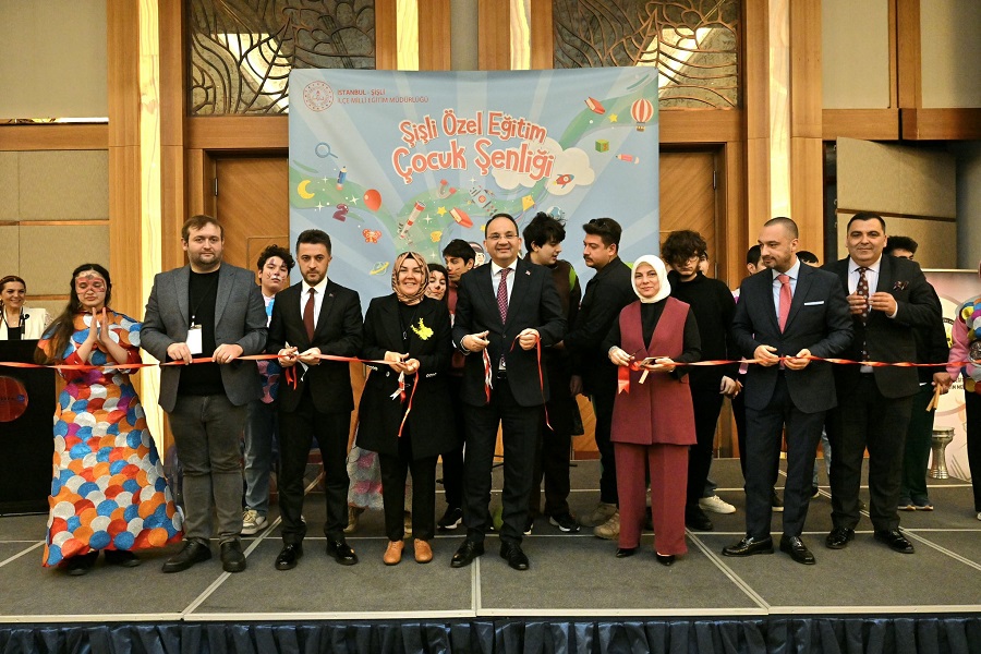 KAYMAKAMIMIZ CEVDET ERTÜRKMEN ŞİŞLİ ÖZEL EĞİTİM ÇOCUK ŞENLİĞİ PROGRAMINA KATILDI